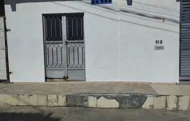 Imagem: A casa possui 1 Dormitório, 1 Banheiro, Direto com o proprietário