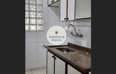 Imagem: O apartamento possui 2 Dormitórios, 1 Banheiro, 1 Vaga na garagem