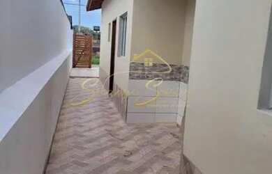 Imagem 3: Casa para Venda em Mongaguá, Jardim Eleonor, 2 dormitórios, 1 suíte, 1 banheiro, 2 vagas