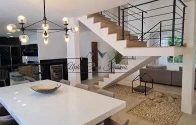 Imagem: A casa em condomínio possui 3 Dormitórios, 5 Banheiros, 4