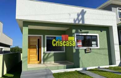 Imagem: A casa em condomínio possui 3 Dormitórios, 1 Banheiro, 2 Vagas