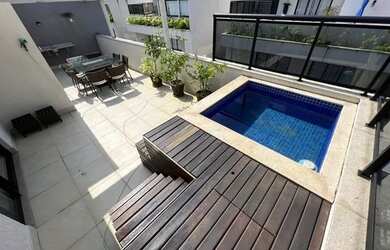 Imagem: O apartamento na cobertura possui 4 Dormitórios, 5 Banheiros