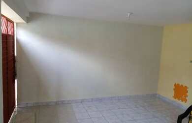 Imagem 4: Vende esta casa. 90.000m² de Área, 3 Vagas na garageme2 Dormitórios