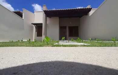 Imagem: A casa possui 2 Dormitórios, 1 Banheiro, 1 Vaga na garagem