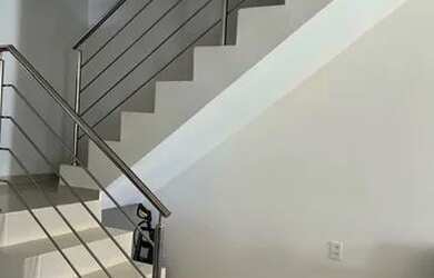 Imagem: A casa possui 5 Dormitórios, 3 Vagas na garagem, 7.025m² de