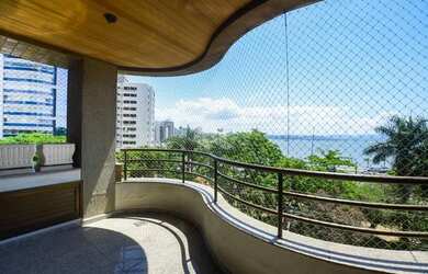 Imagem: O apartamento possui 4 Dormitórios, 5 Banheiros, 2 Vagas na