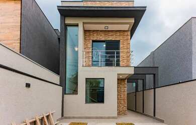 Imagem: A casa em condomínio possui 3 Dormitórios, 3 Banheiros, 2