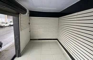 Imagem 4: Alugo Salao. 