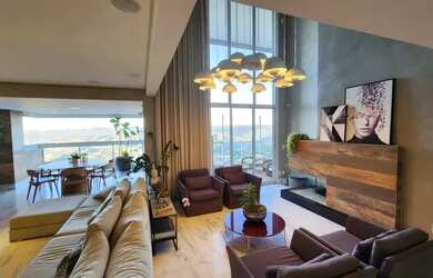 Imagem: O apartamento possui 3 Dormitórios, 4 Banheiros, 4 Vagas na