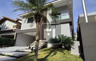 Imagem: A casa em condomínio possui 3 Dormitórios, 5 Banheiros, 4