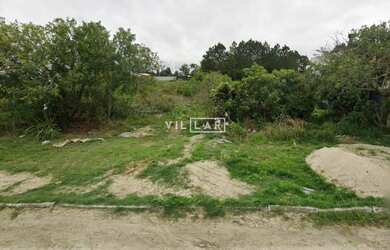 Imagem: O terreno possui 675m² de Área e está localizado em Laranjal