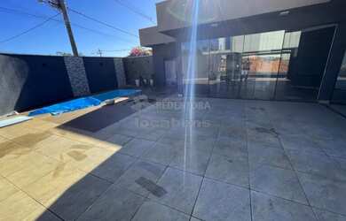 Imagem 12: Casa com piscina no Residencial Santa Regina de 02 dormitórios