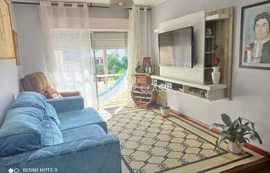 Imagem: O apartamento possui 3 Dormitórios, 1 Banheiro, 1 Vaga na garagem