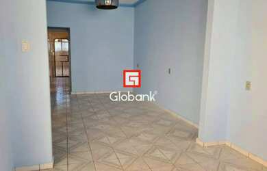 Imagem 3: Casa em Montes Claros, no bairro Santa Rita I, à venda