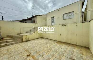 Imagem: A casa possui 3 Dormitórios, 3 Banheiros, 2 Vagas na garagem