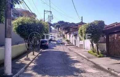Imagem: A casa em condomínio possui 2 Dormitórios, 1 Banheiro, 2 Vagas