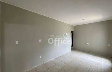 Imagem 9: Casa com 3 dormitórios para alugar, 142 m² por R$ 1.500,00/mês - Jardim Tesouro - Anápolis