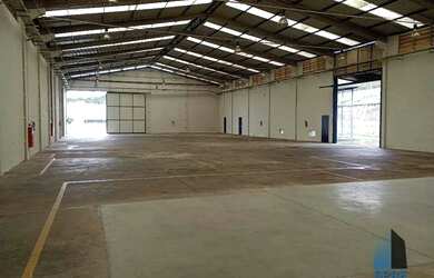 Imagem: O depósito possui 3.858m² de Área e está localizado em