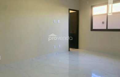 Imagem: A casa possui 3 Dormitórios, 4 Banheiros, 4 Vagas na garagem