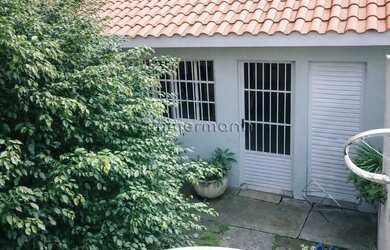 Imagem: A casa possui 2 Dormitórios, 3 Banheiros, 1 Vaga na garagem