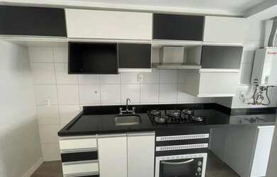 Imagem: O apartamento possui 2 Dormitórios, 2 Banheiros, 1 Vaga na