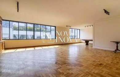 Imagem: O apartamento possui 4 Dormitórios, 4 Banheiros, 2 Vagas na