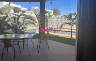 Imagem: A casa em condomínio possui 3 Dormitórios, 5 Banheiros, 5