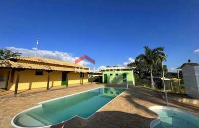 Imagem: A fazenda possui 194m² de Área e está localizado em Esmeraldas