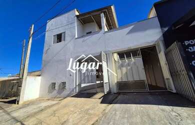 Imagem: A casa possui 3 Dormitórios, 1 Banheiro, 100m² de Área e