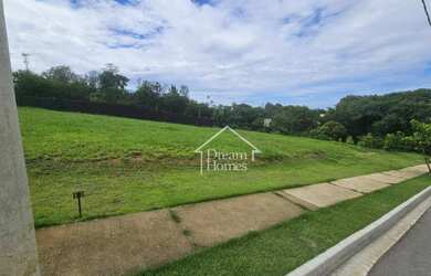 Imagem: O terreno possui 621m² de Área e está localizado em Bosque