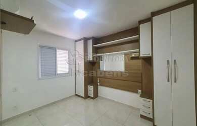 Imagem: O apartamento possui 2 Dormitórios, 2 Banheiros, 2 Vagas na