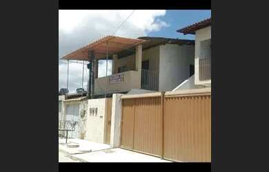 Imagem: A casa possui 2 Dormitórios, 1 Banheiro e 1 Vaga na garagem