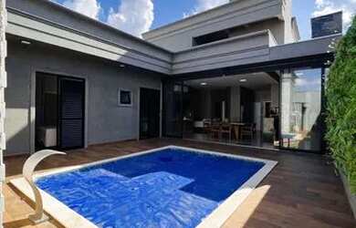 Imagem: A casa em condomínio possui 3 Dormitórios, 5 Banheiros, 4