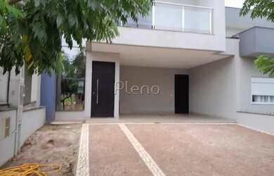 Imagem: A casa em condomínio possui 3 Dormitórios, 3 Banheiros, 2