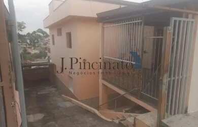 Imagem: A casa possui 2 Dormitórios, 1 Banheiro, 1 Vaga na garagem