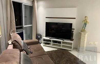 Imagem: O apartamento possui 3 Dormitórios, 2 Banheiros, 1 Vaga na