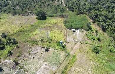 Imagem: A fazenda possui 99.000.000m² de Área, Varanda e está localizado