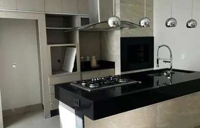 Imagem: A casa em condomínio possui 2 Dormitórios, 2 Banheiros, 2