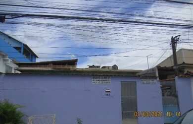 Imagem: A casa possui 1 Dormitório, 1 Banheiro, 150m² de Área e