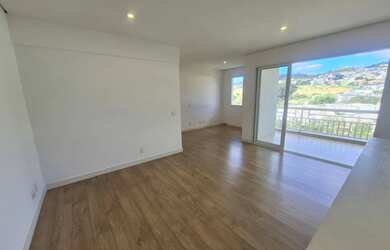 Imagem: O apartamento possui 2 Dormitórios, 2 Banheiros, 2 Vagas na