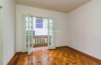 Imagem: O apartamento possui 3 Dormitórios, 2 Banheiros, 130m² de