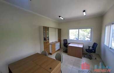 Imagem: O depósito possui 28m² de Área e está localizado em Santa