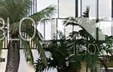 Imagem: A casa em condomínio possui 4 Dormitórios, 4 Banheiros, 3