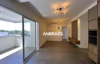 Imagem: O apartamento possui 3 Dormitórios, 3 Banheiros, 2 Vagas na