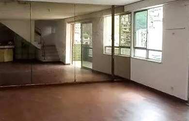 Imagem: O apartamento possui 3 Dormitórios, 4 Banheiros, 1 Vaga na