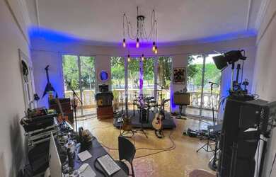 Imagem 8: Apartamento composto por 3 Salas, 4 Quartos com 2 suites de frente com...