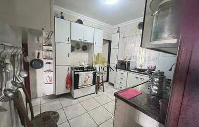 Imagem 6: Linda casa com loja e barracão no Bairro Cachoeirinha em lote de 400m²