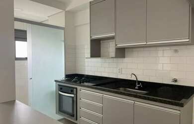 Imagem: O apartamento possui 2 Dormitórios, 2 Banheiros, 2 Vagas na