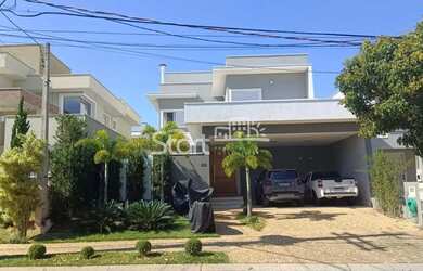 Imagem: A casa em condomínio possui 4 Dormitórios, 5 Banheiros, 4