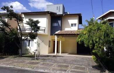 Imagem: A casa em condomínio possui 2 Dormitórios, 3 Banheiros, 5